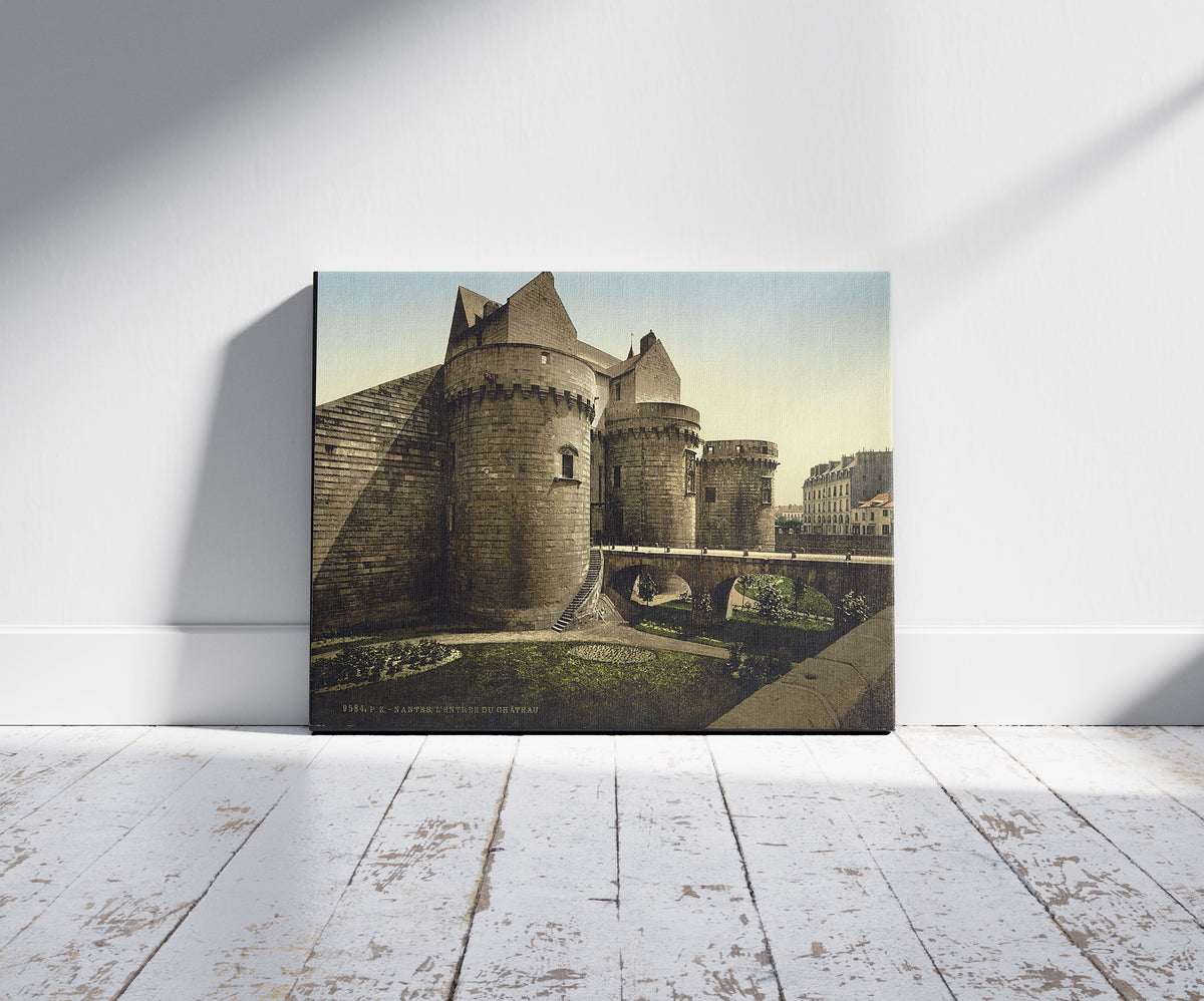A picture of Entrance to castle, Nantes, France
