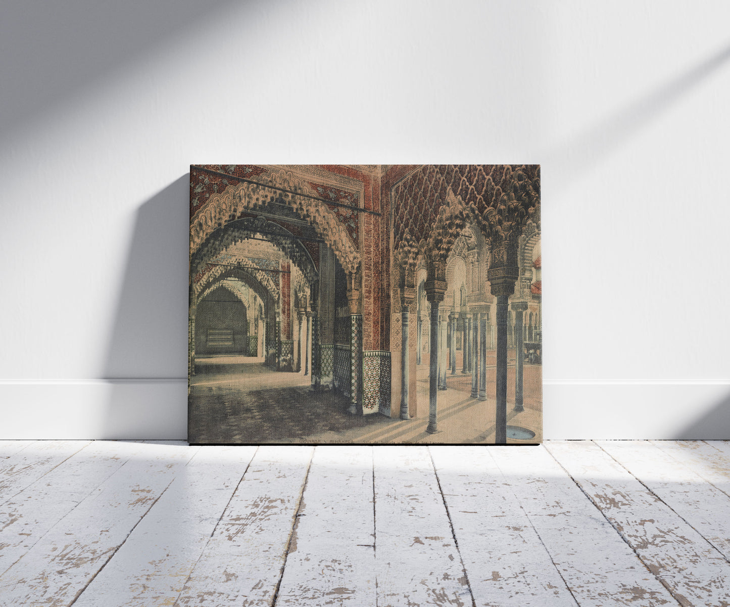 A picture of Granada - Alhambra - Sala de Justicia y Patio de los Leones