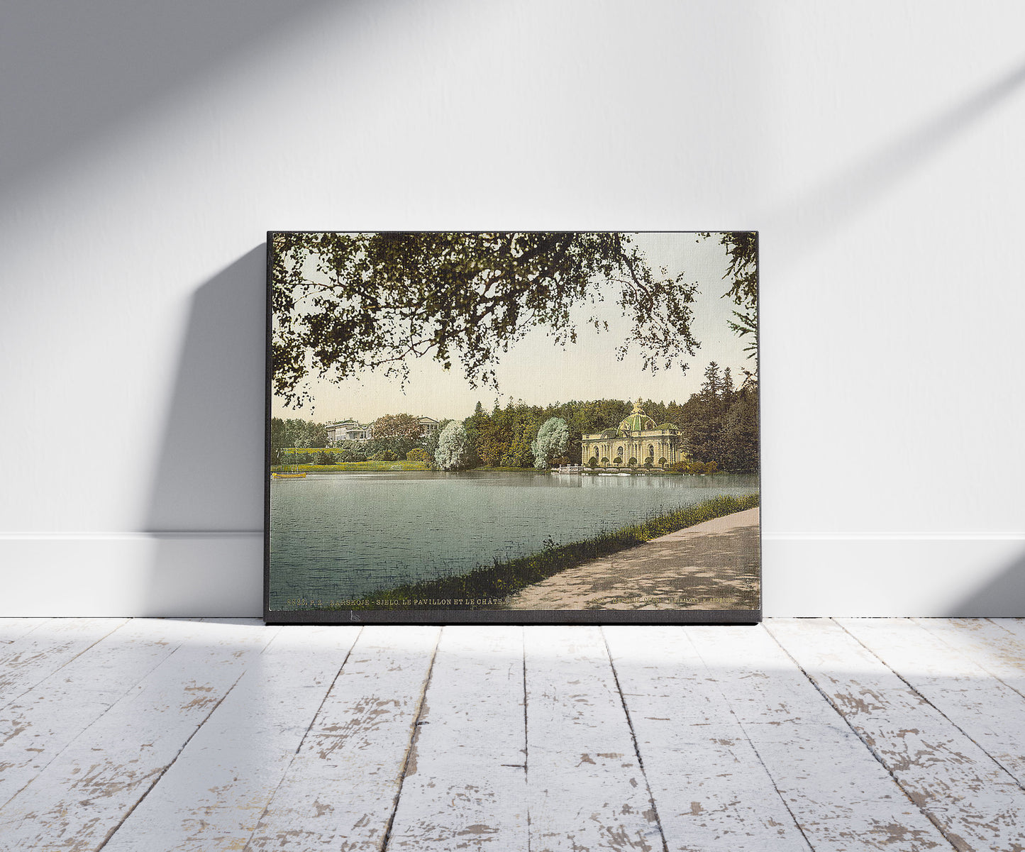 A picture of Pavilion and Castle, Zarskoje-Selo, (i.e., TSarskoe selo), Russia