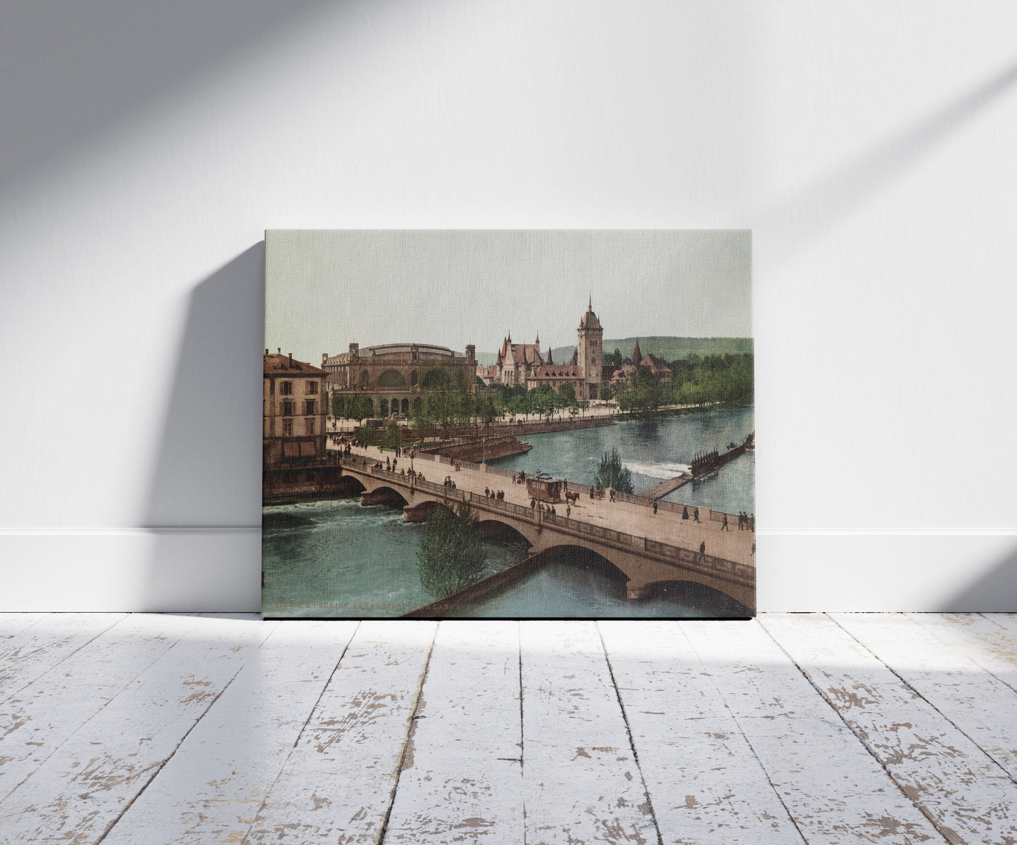 A picture of Zürich. Bahnhofbrücke & Landes Museum