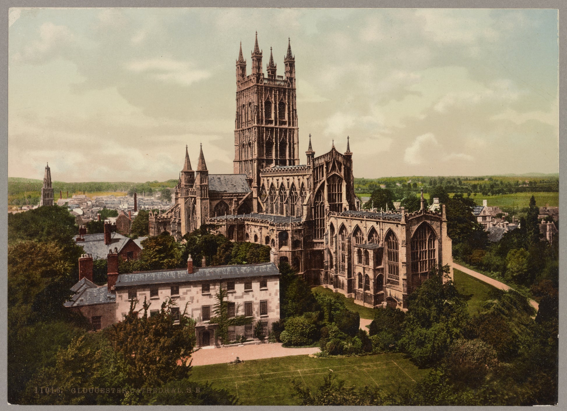 A picture of Gloucester Cathedral S.E.