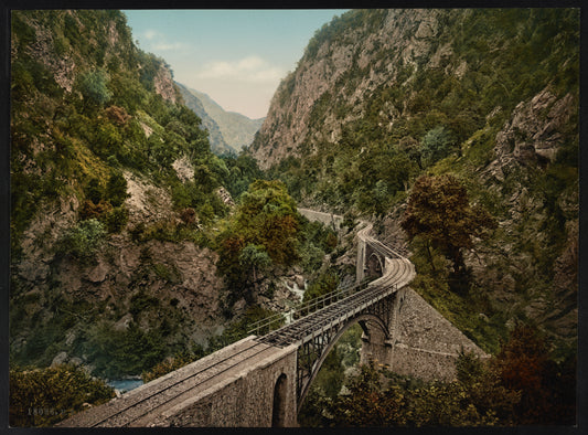 A picture of Grèce. Pont du Chemin de Fer