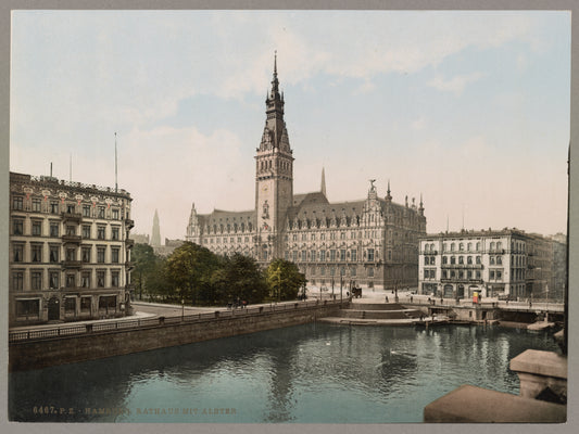 A picture of Hamburg. Rathaus mit Alster