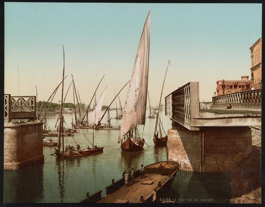 A picture of Kairo, le Pont du Nil ouvert