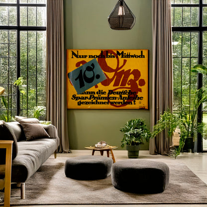 A picture of Nur noch bis Mittwoch, 10. Dez., kann die Deutsche Spar-Prämien-Anleihe gezeichnet werden, a mockup of the print leaning against a wall