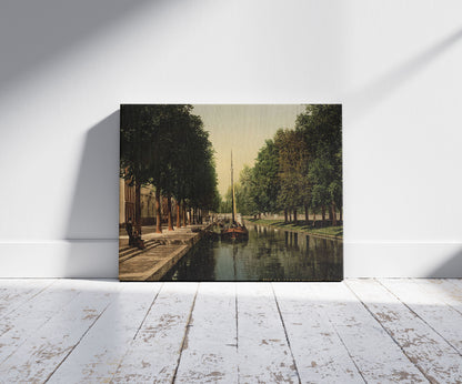 A picture of Princess Canal, Hague, Holland