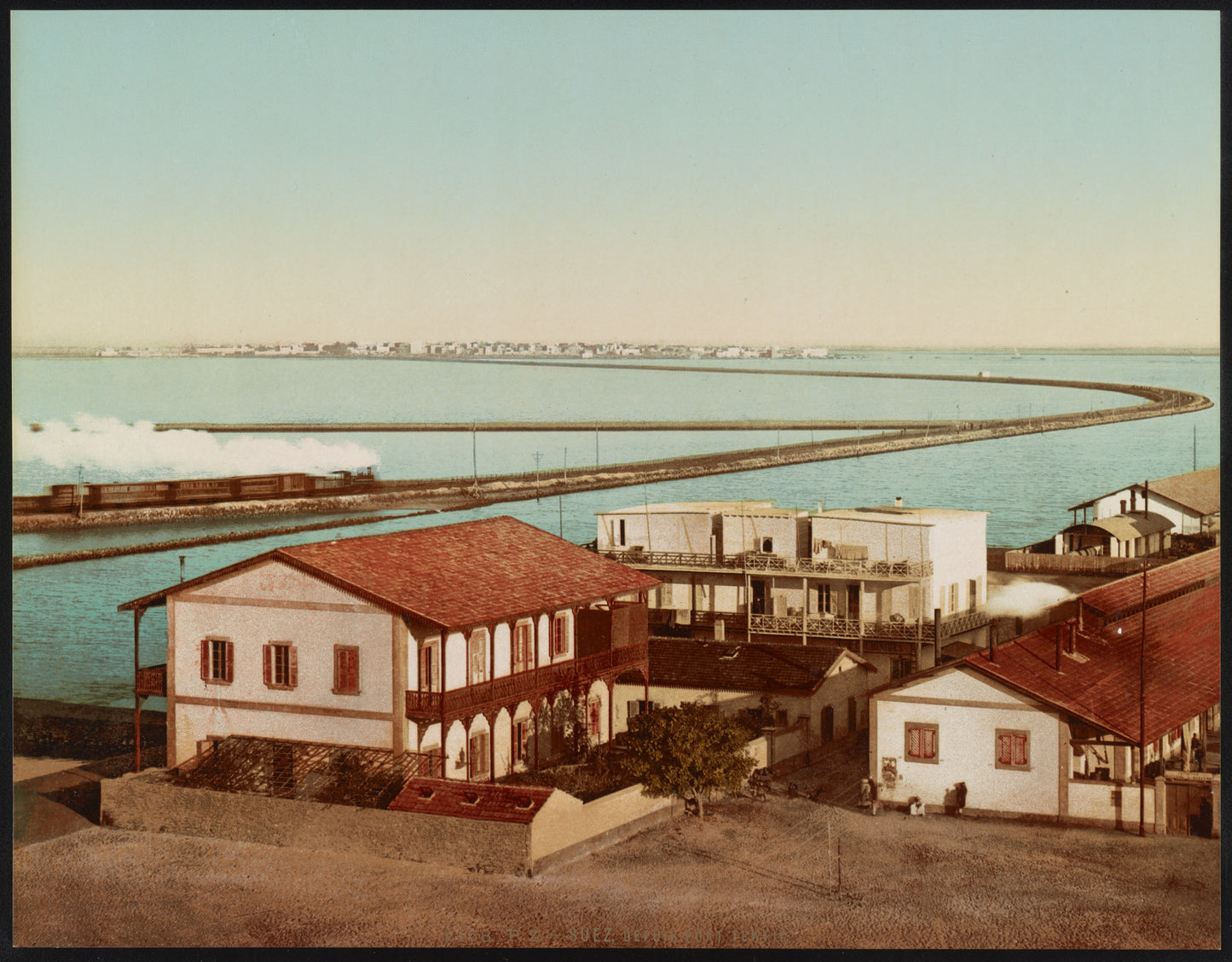 A picture of Suez, depuis Port Tewfic