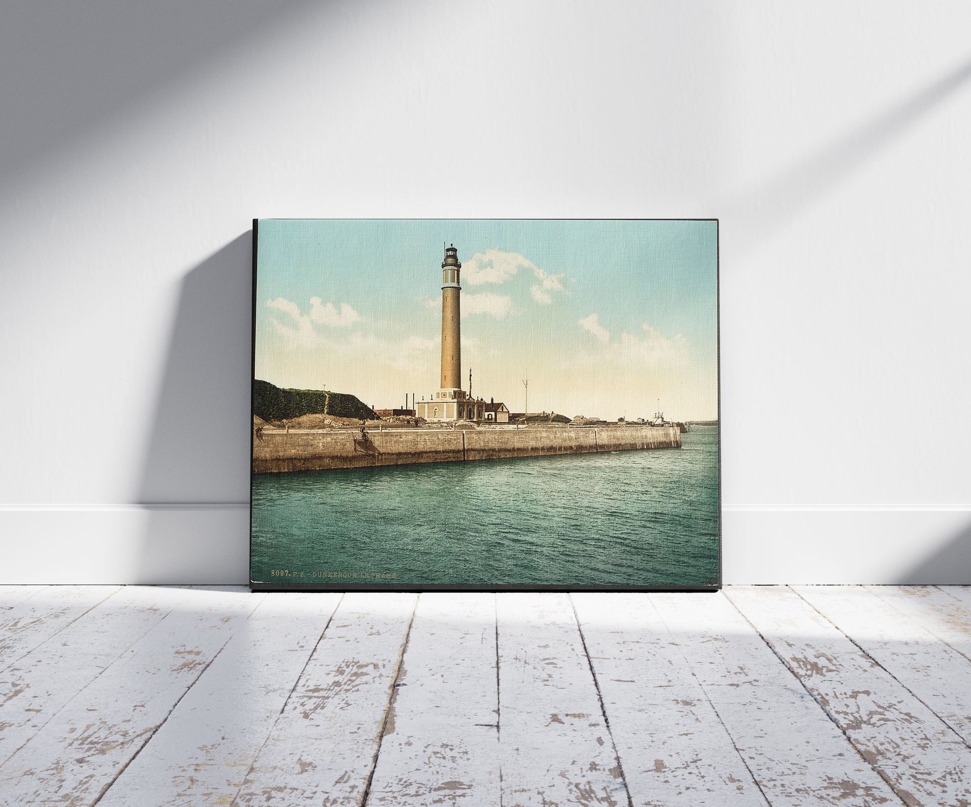 A picture of The lighthouse, Dunkirk, France