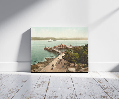 A picture of The pier, Dunoon, Scotland