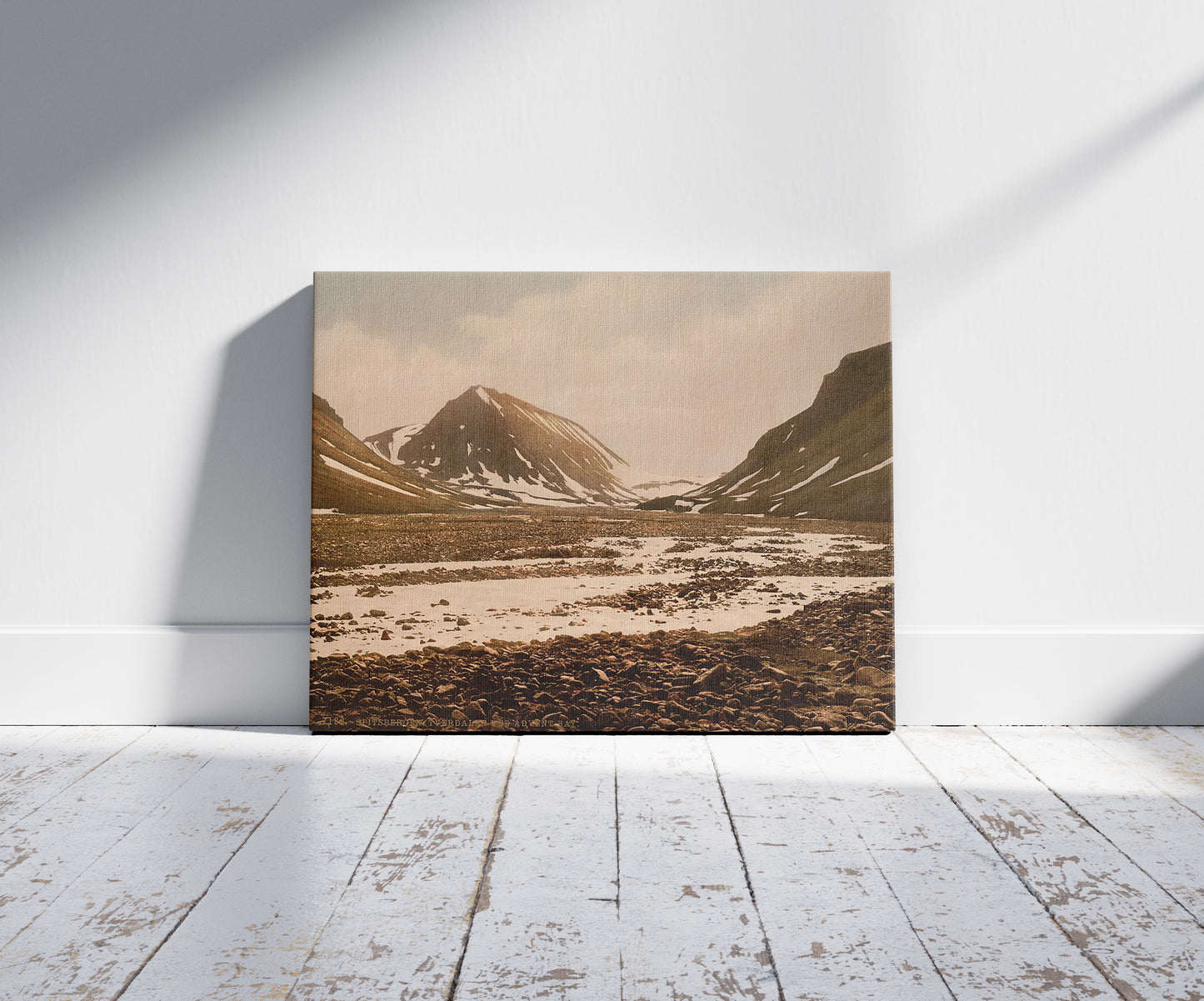 A picture of Tverdalen at Advent Bay, Spitzbergen, Norway