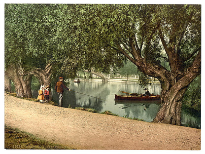 A picture of A "Peep" from the recreation grounds, Bedford, England