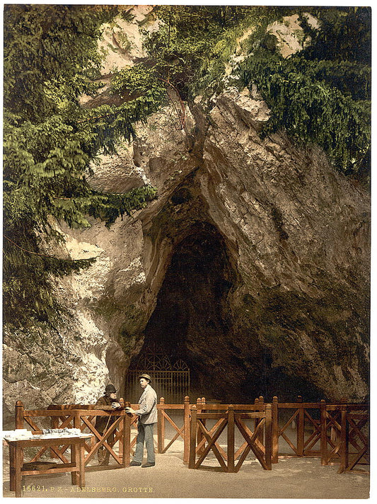A picture of Adelsberg, the grotto, Carniola, Austro-Hungary