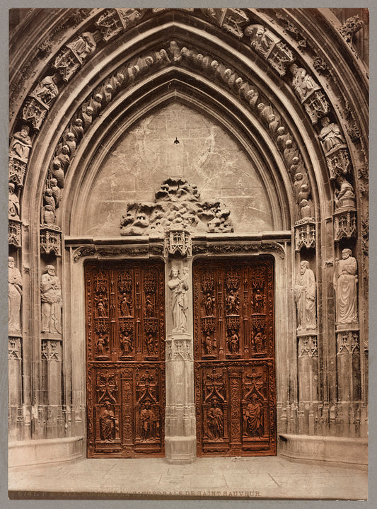 A picture of Aix. Porte de la Cathédrale de Saint Sauveur