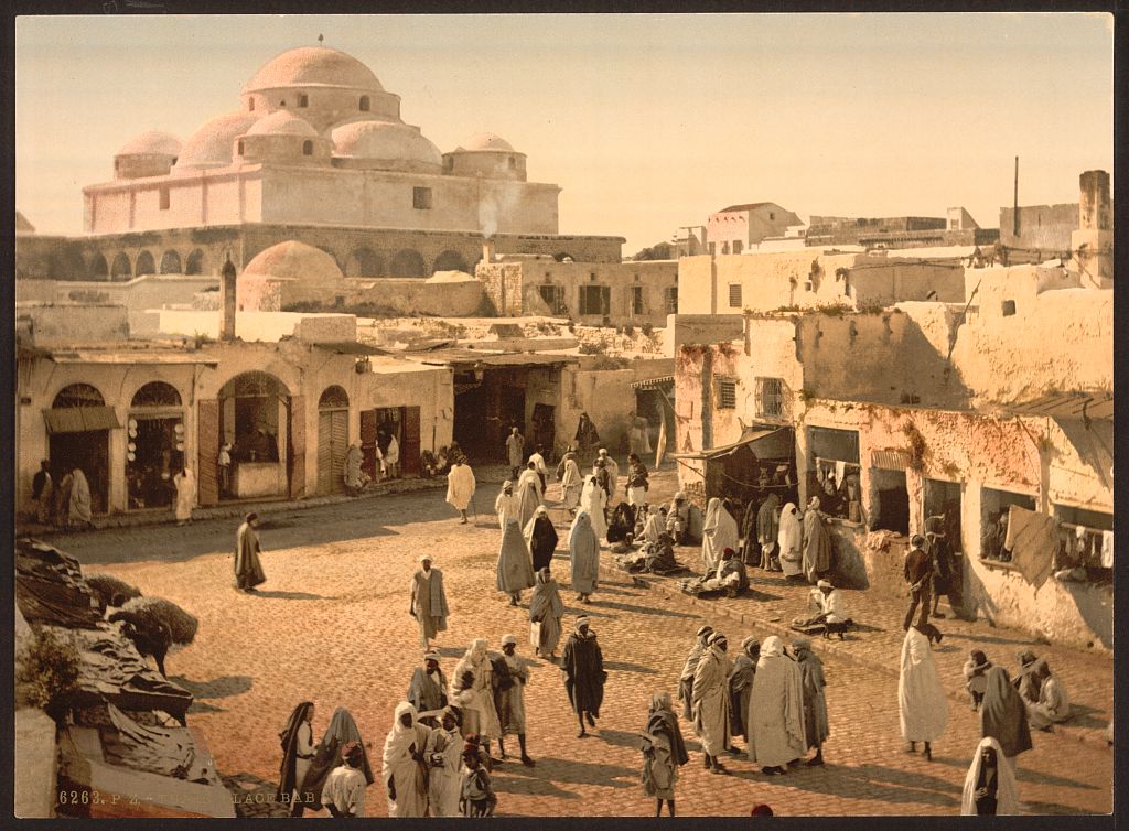 A picture of Bab Suika-Suker Square, Tunis, Tunisia