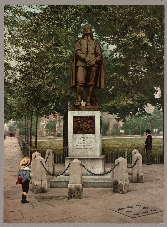 A picture of Bedford. Bunyan's Statue