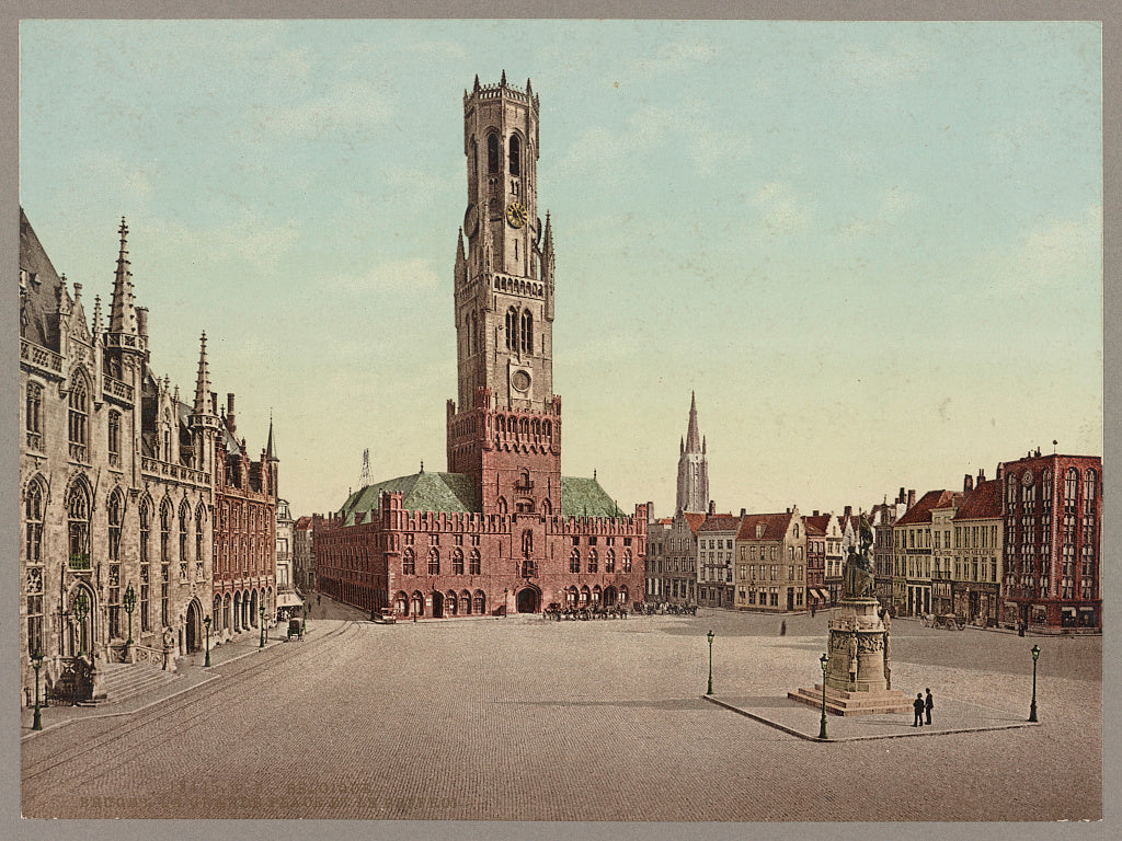 A picture of Belgique. Bruges. La Grande Place et le Beffroi