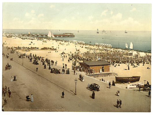 A picture of Britannia Pier and parade (i.e., promenade), Yarmouth, England