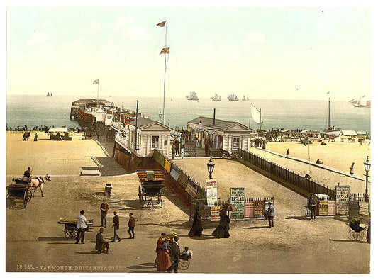 A picture of Britannia Pier, Yarmouth, England