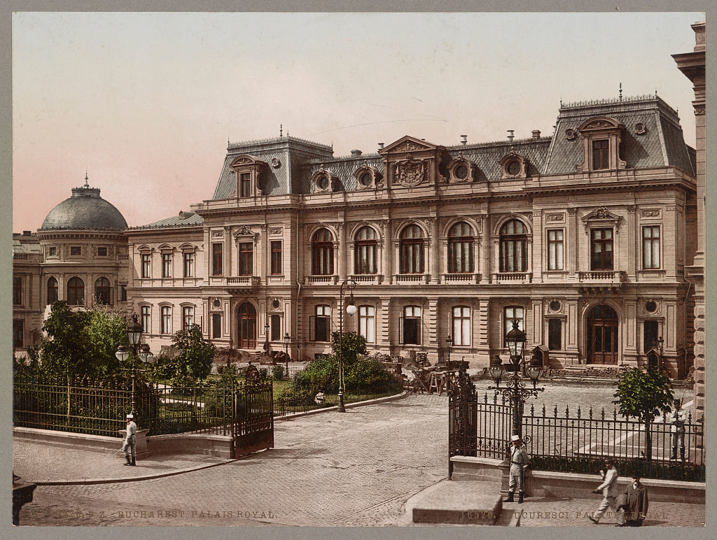 A picture of Bucharest. Palais Royal. Bucuresci. Palatul Regal.