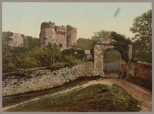 A picture of Carisbrooke Castle