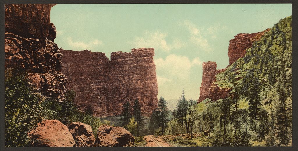 A picture of Castle Gate, Utah