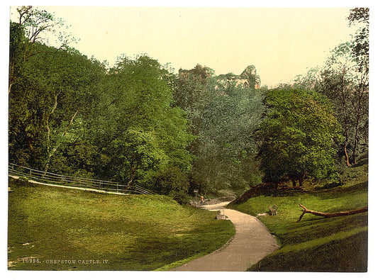 A picture of Castle, IV, Chepstow, Wales