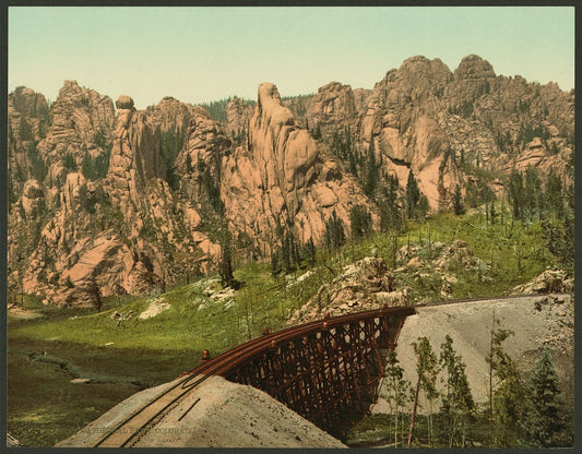 A picture of Cathedral Park, Colorado