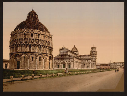 A picture of Cathedral Square, Pisa, Italy