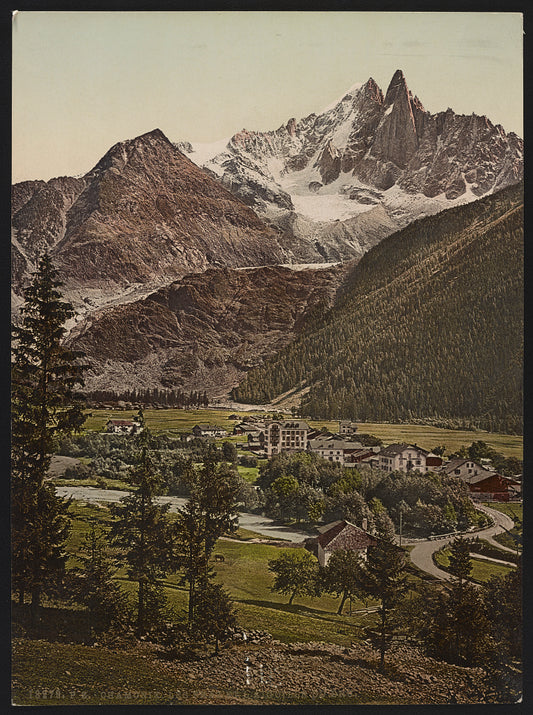 A picture of Chamonix. Les Praz et l'Aiguille du Dru