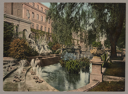 A picture of Cheltenham. Promenade Fountain