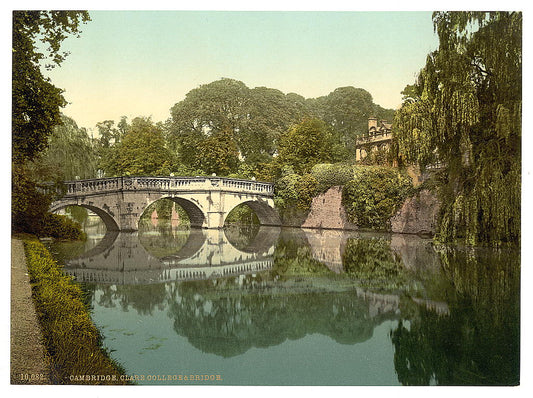 A picture of Clare College and Bridge, Cambridge, England