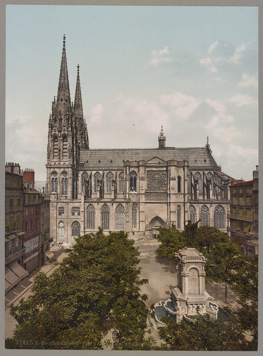 A picture of Clermont-Ferrand. La Cathedrale