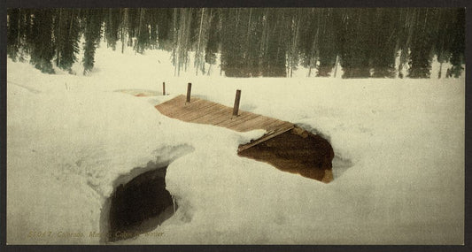 A picture of Colorado. Miner's cabin in winter