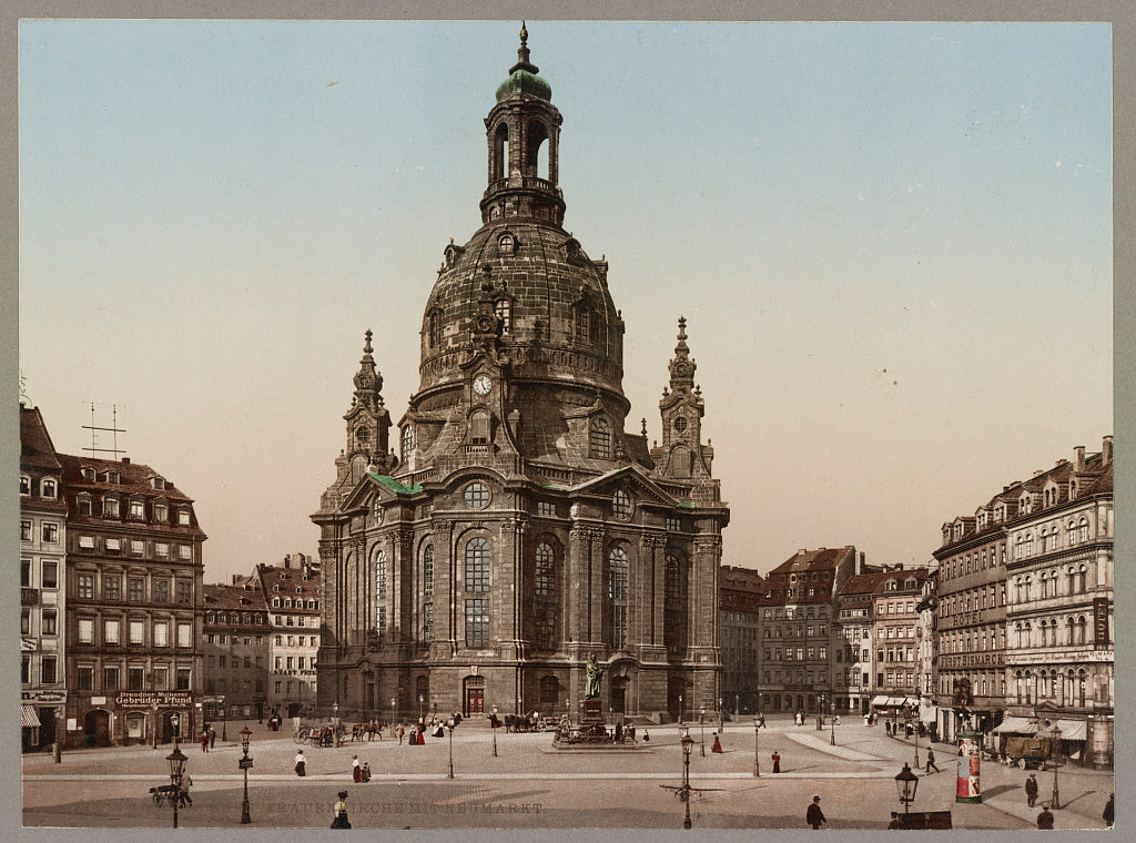 A picture of Dresden. Frauenkirche mit Neumarkt