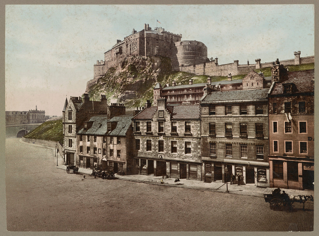 A picture of Edinburgh Castle, from Grassmarket