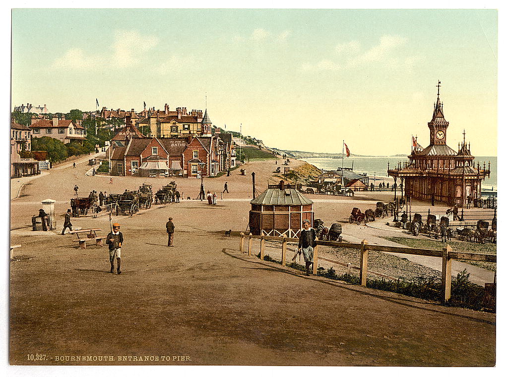 A picture of Entrance to the harbor, Bournemouth, England