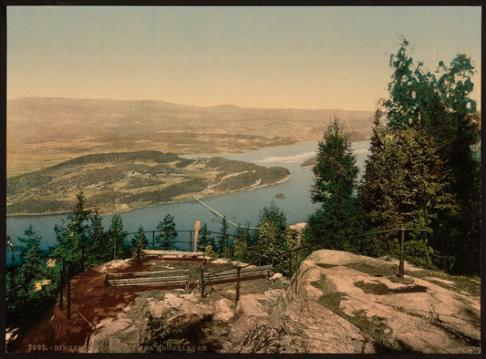 A picture of General view from Krogkleven (i.e., Krokkleiva), Ringerike, Norway