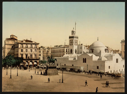 A picture of Government place, Algiers, Algeria