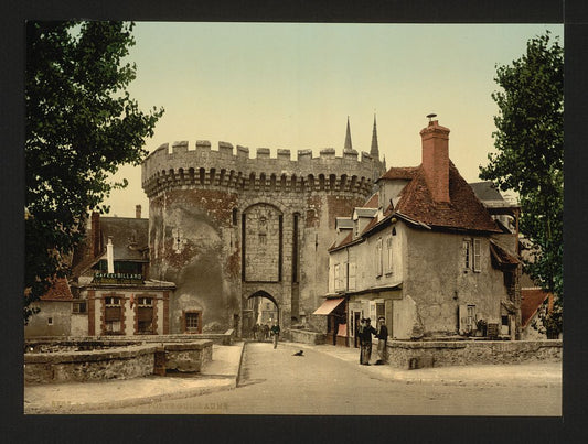 A picture of Guillaume gate, Chartres, France