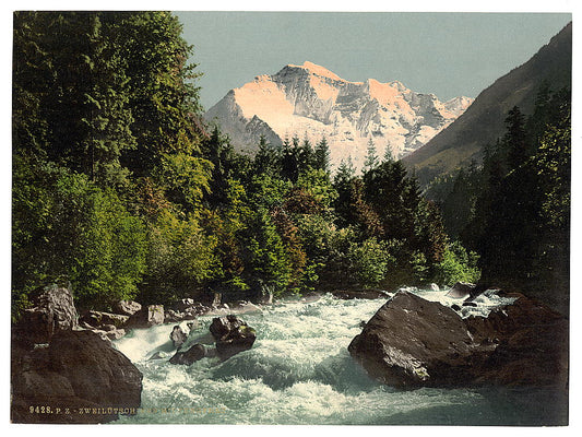 A picture of Jungfrau and Zweilutschine, Bernese Oberland, Switzerland