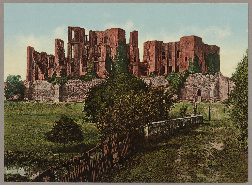 A picture of Kenilworth. The Castle