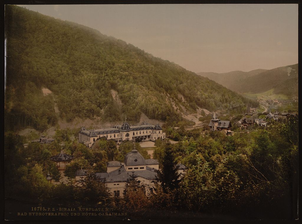 A picture of Kurplatz with hydrotherapic baths and Hotel Karaimann, Sinaia, Roumania