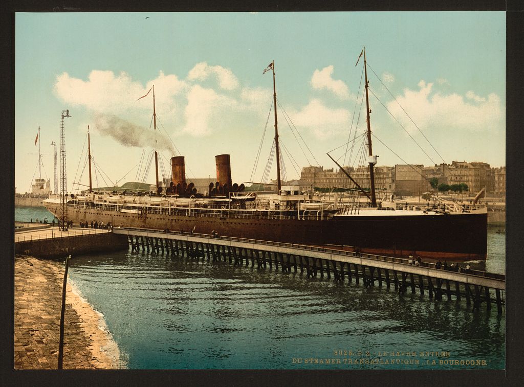 A picture of La Boulogne, entering Havre, Havre, France