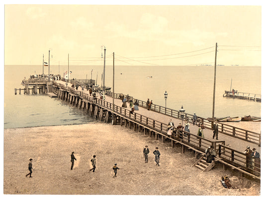 A picture of Landing pier, Zoppot, West Prussia, Germany (i.e., Sopot, Poland)