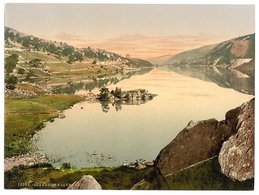 A picture of Llanberis and Lyn (i.e., Llyn) Peris, Wales