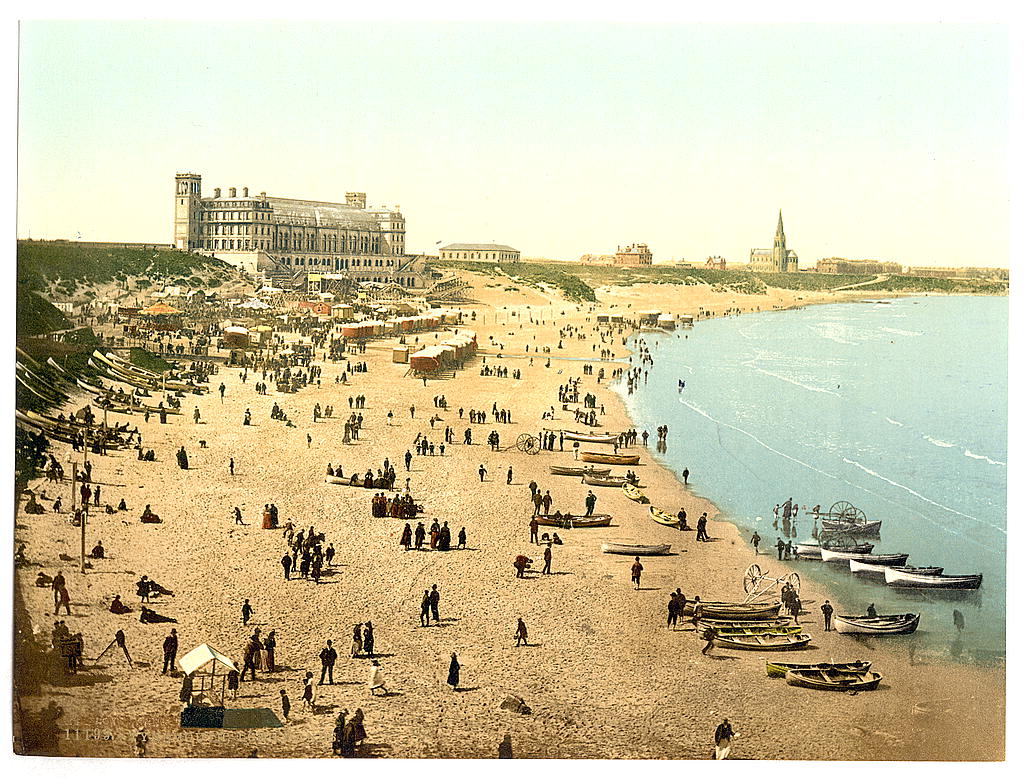 A picture of Long Sands, Tynemouth, England