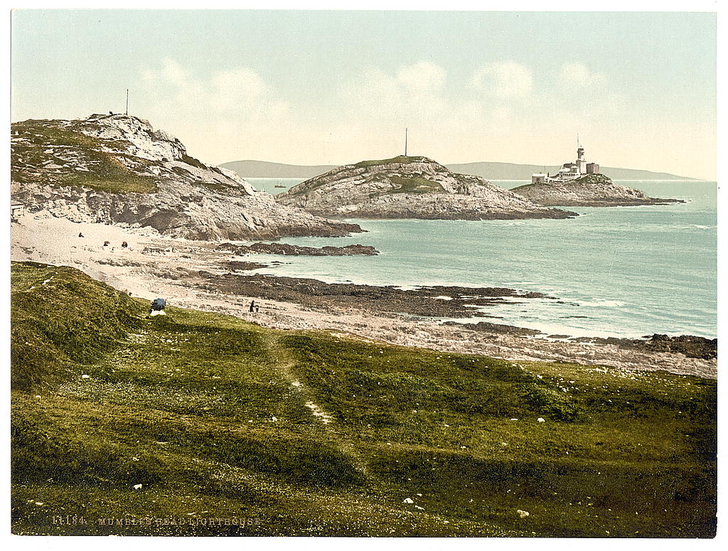 A picture of Mumbles Head Lighthouse, Mumbles, Wales