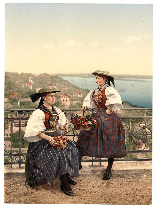 A picture of National Vierlander costume, Hamburg, Germany