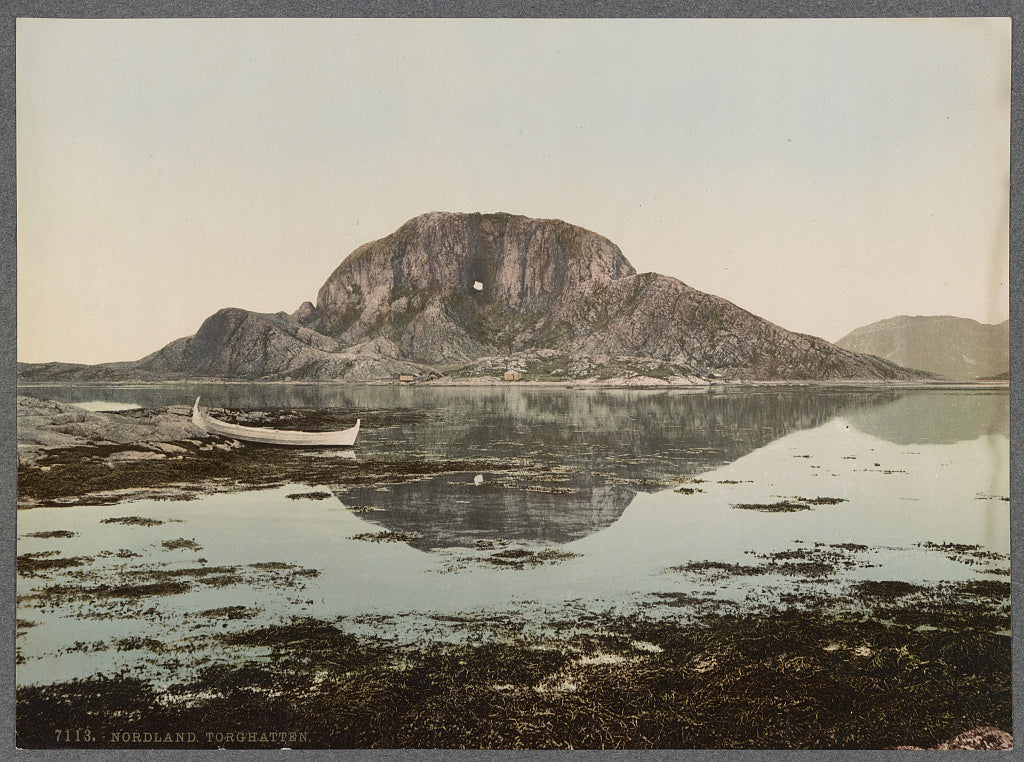 A picture of Nordland Torghatten