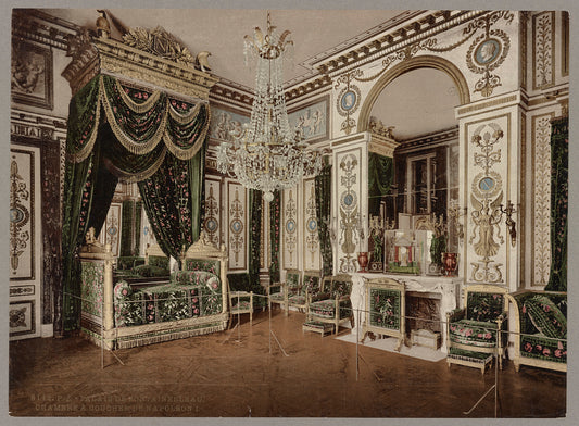 A picture of Palais de Fontainebleau. Chambre à Coucher de Napoléon I